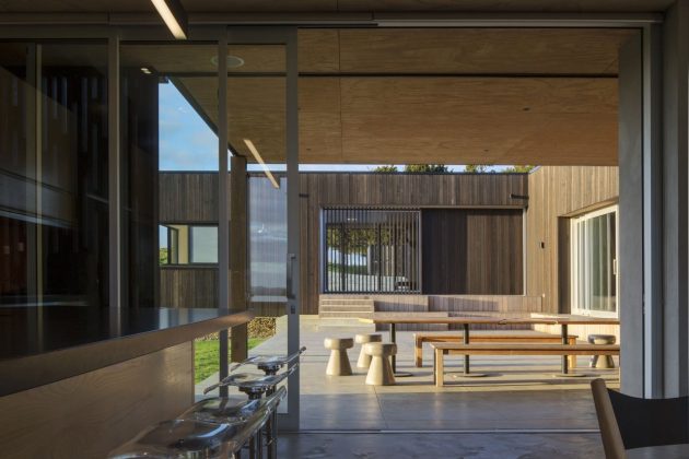 Te Hana Farmhouse by S3 Architects in New Zealand