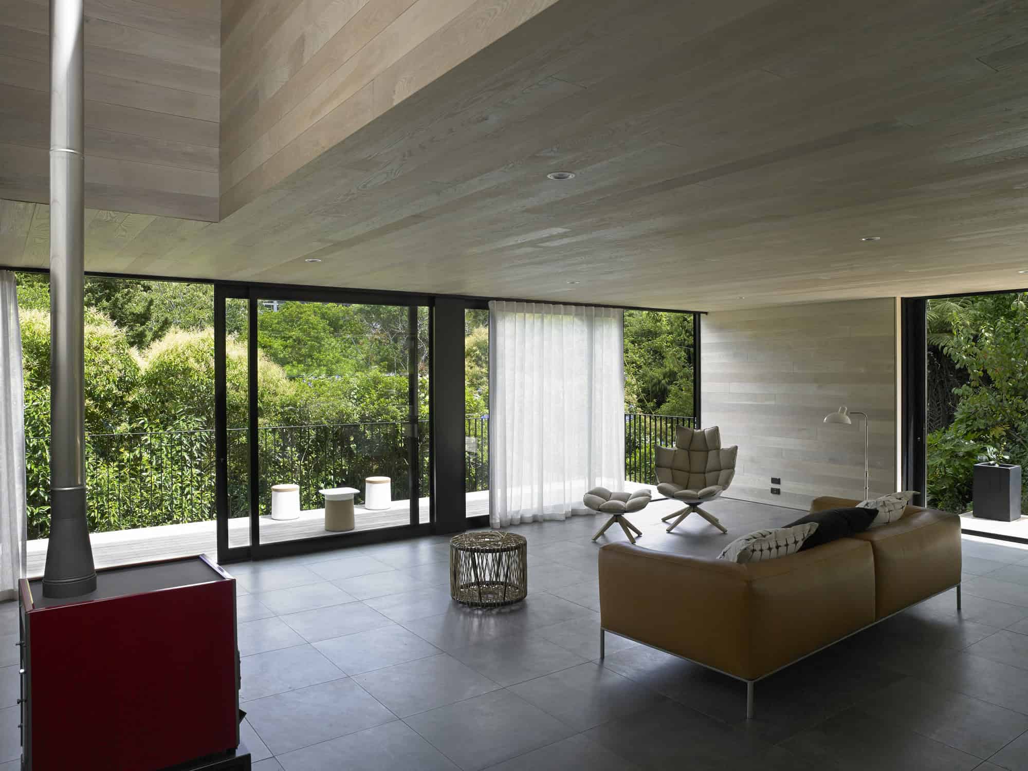 Waiatarua House by Hamish Monk Architecture in New Zealand Waiatarua House by Hamish Monk Architecture in New Zealand