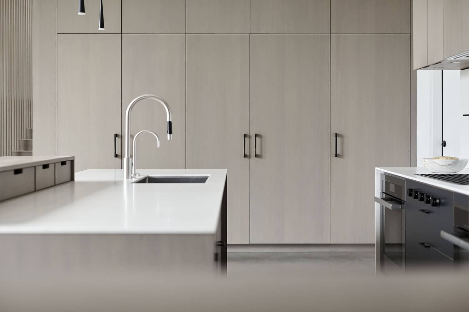 Yo-Ju Courtyard House by Wittman Estes in Clyde Hill, Washington Yo-Ju Courtyard House by Wittman Estes in Clyde Hill, Washington