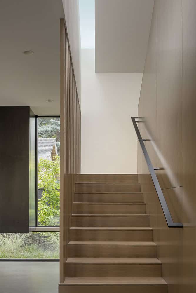 Yo-Ju Courtyard House by Wittman Estes in Clyde Hill, Washington Yo-Ju Courtyard House by Wittman Estes in Clyde Hill, Washington