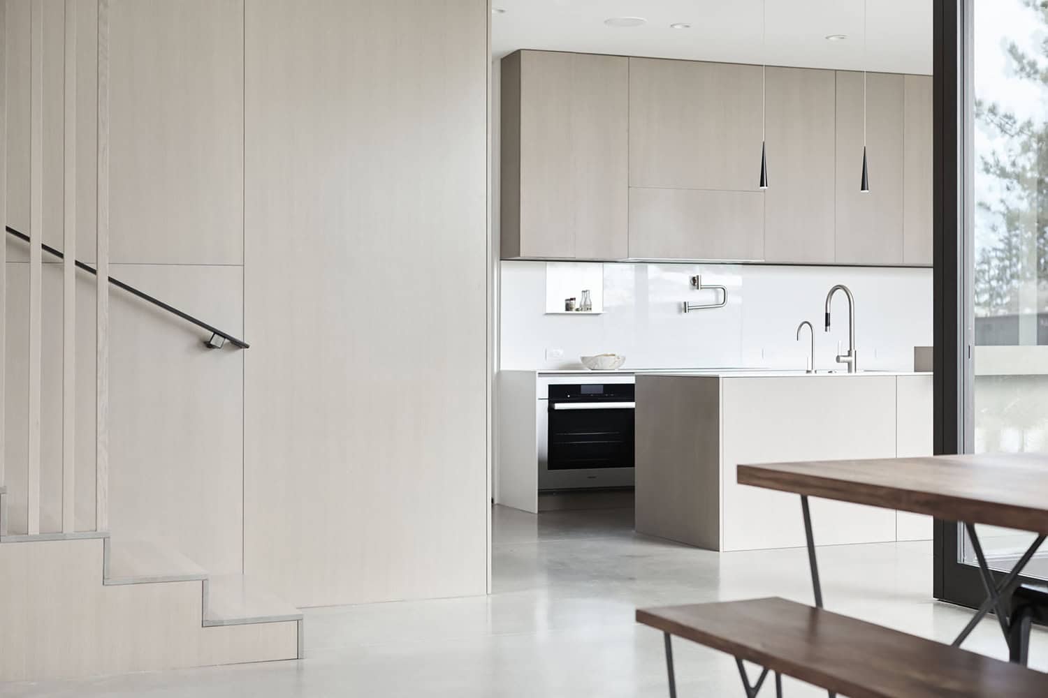 Yo-Ju Courtyard House by Wittman Estes in Clyde Hill, Washington Yo-Ju Courtyard House by Wittman Estes in Clyde Hill, Washington