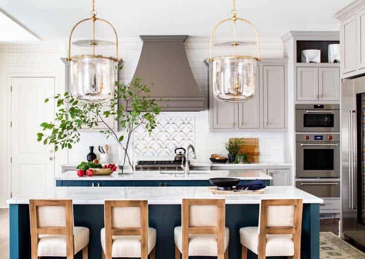 How to Choose the Perfect Kitchen Chandelier?
