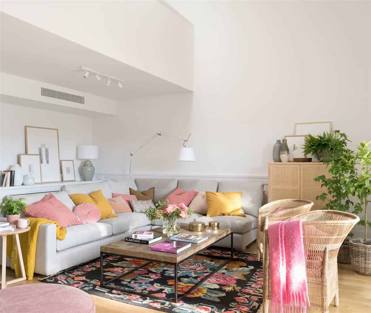 1. YOU HAVE FOUND THE DREAM SOFA 1. YOU HAVE FOUND THE DREAM SOFA