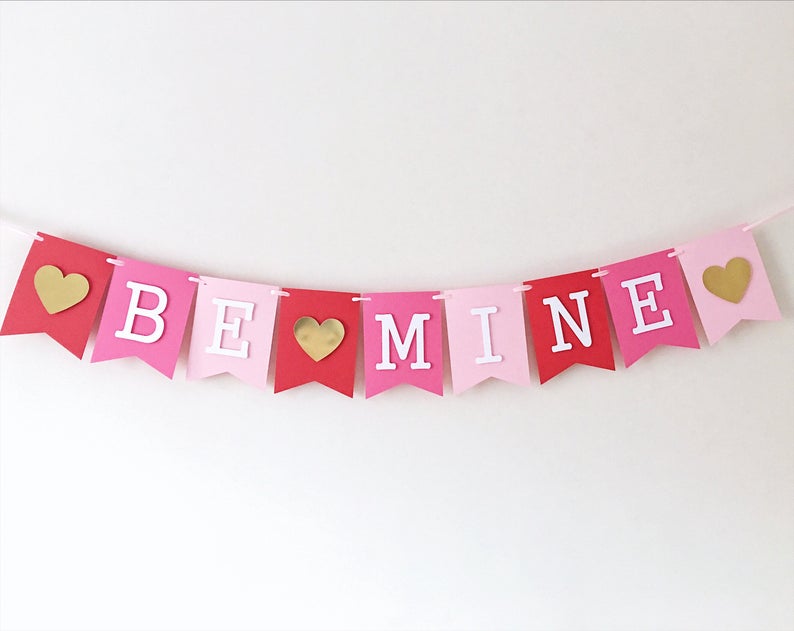 16 Adorable Valentine's Day Banner Ideas You Can't Resist