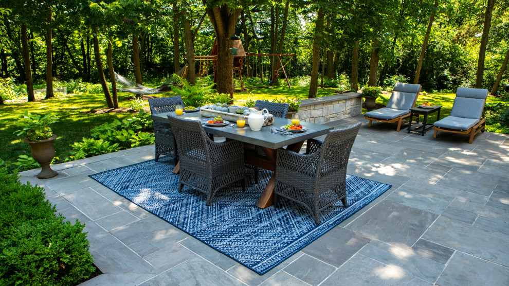 17 Charming Traditional Patio Designs You Will Never Want To Leave