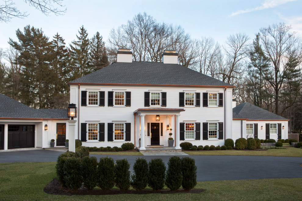 17 Exquisite Traditional Home Exterior Designs You Will Fall In Love With