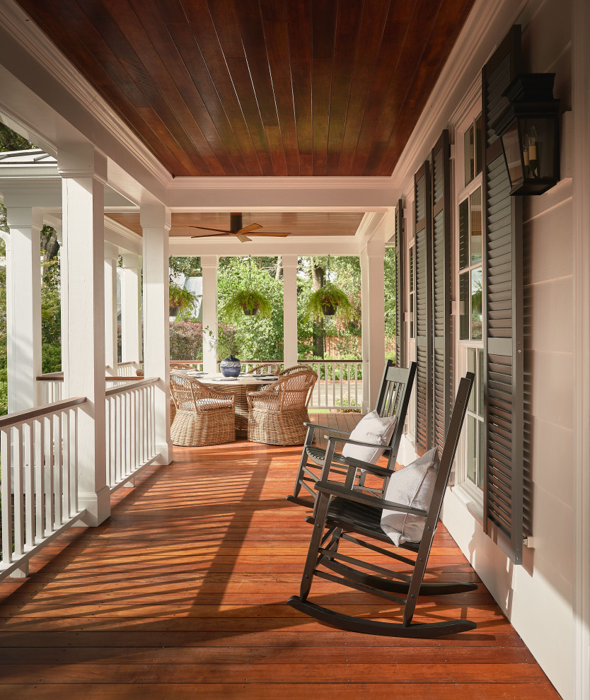 18 Sensational Traditional Porch Designs The Whole Family Can Enjoy