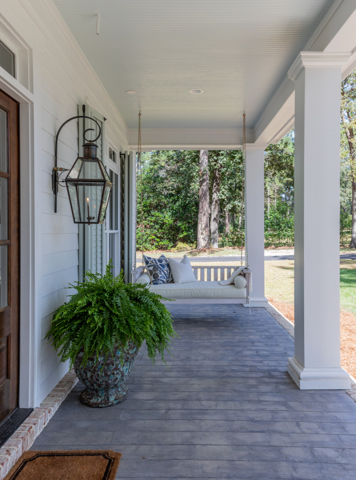 18 Sensational Traditional Porch Designs The Whole Family Can Enjoy