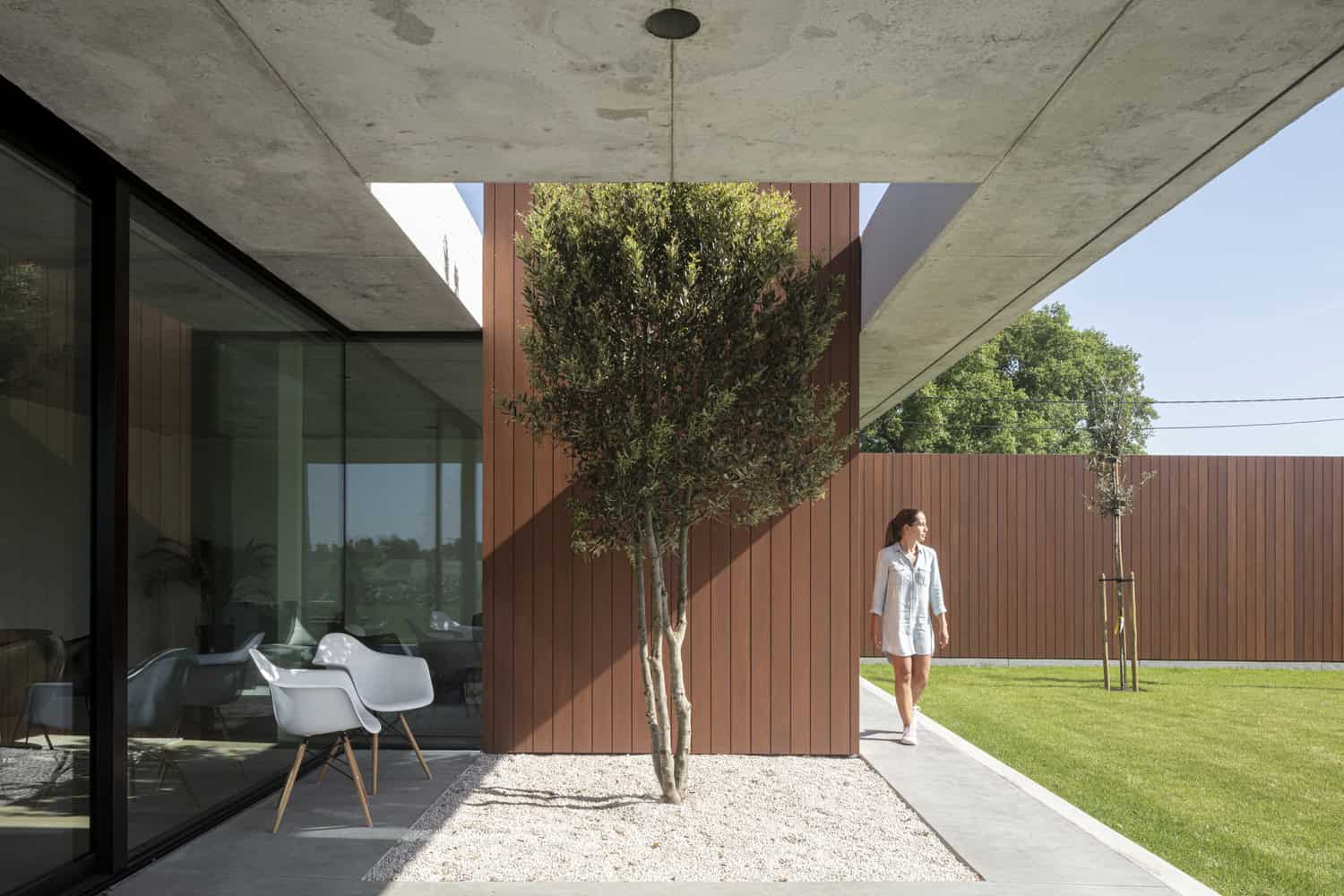 BOPORO House by TOOP Architectuur in Roeselare, Belgium