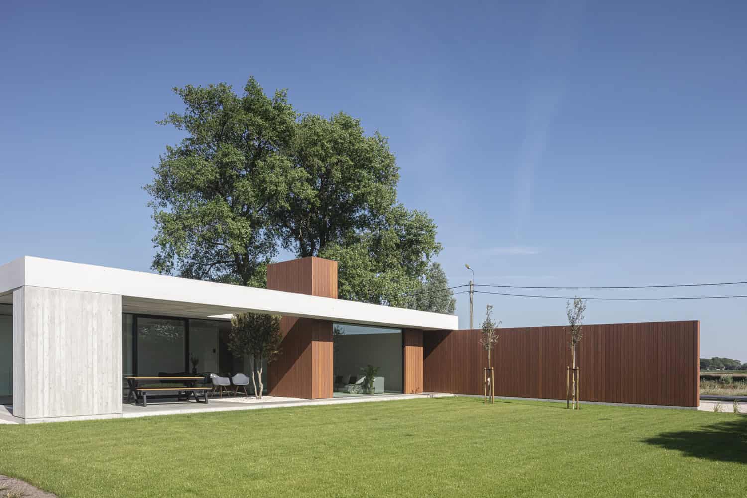 BOPORO House by TOOP Architectuur in Roeselare, Belgium