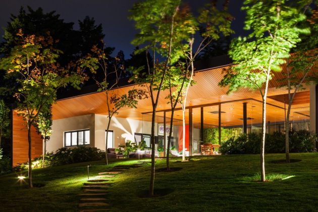 Cafezal House by FGMF Arquitetos by Brazil