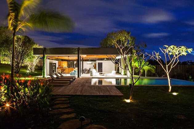 Cafezal House by FGMF Arquitetos by Brazil