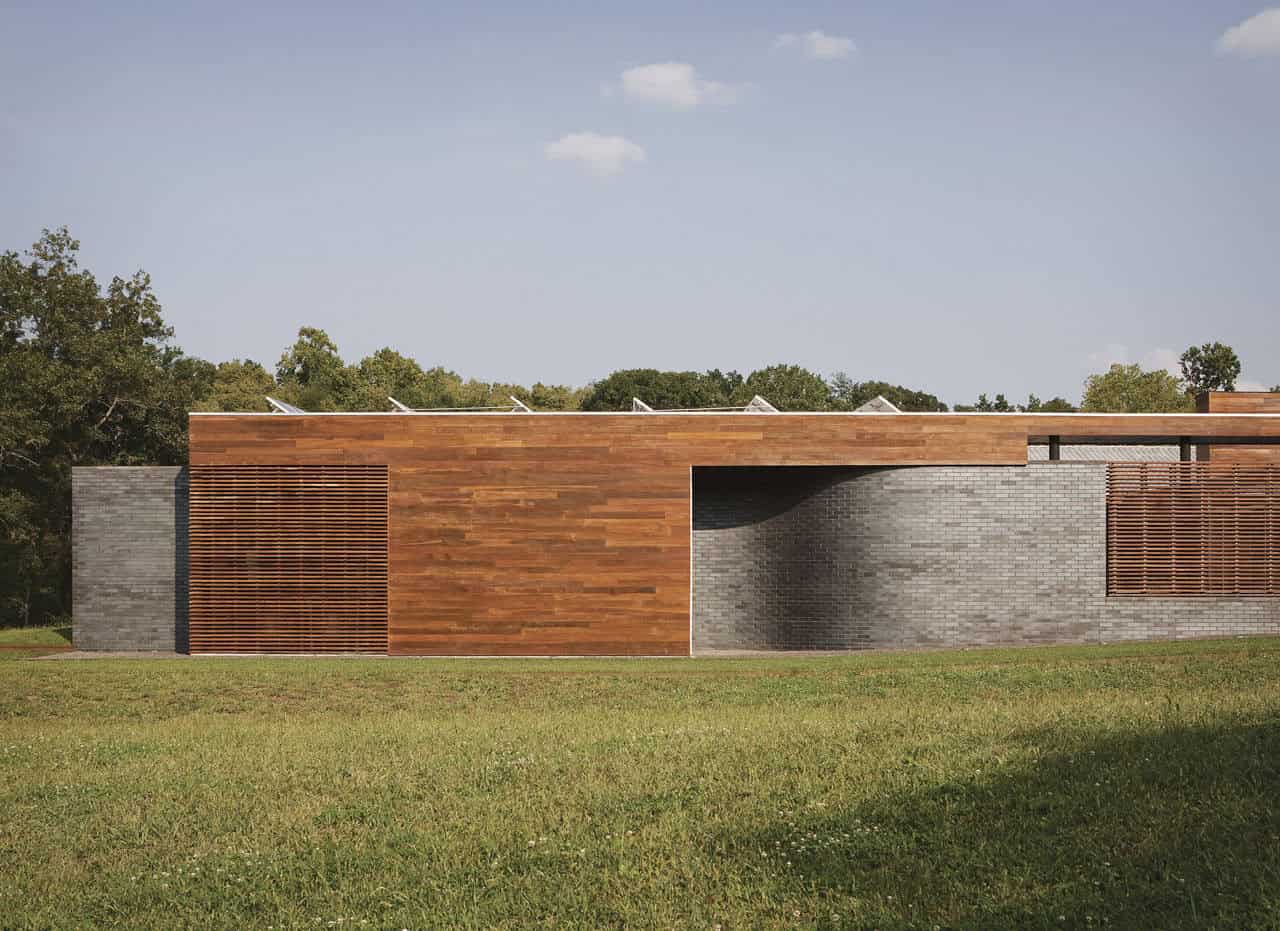 Curved House by Hufft Projects in Springfield, Missouri Curved House by Hufft Projects in Springfield, Missouri
