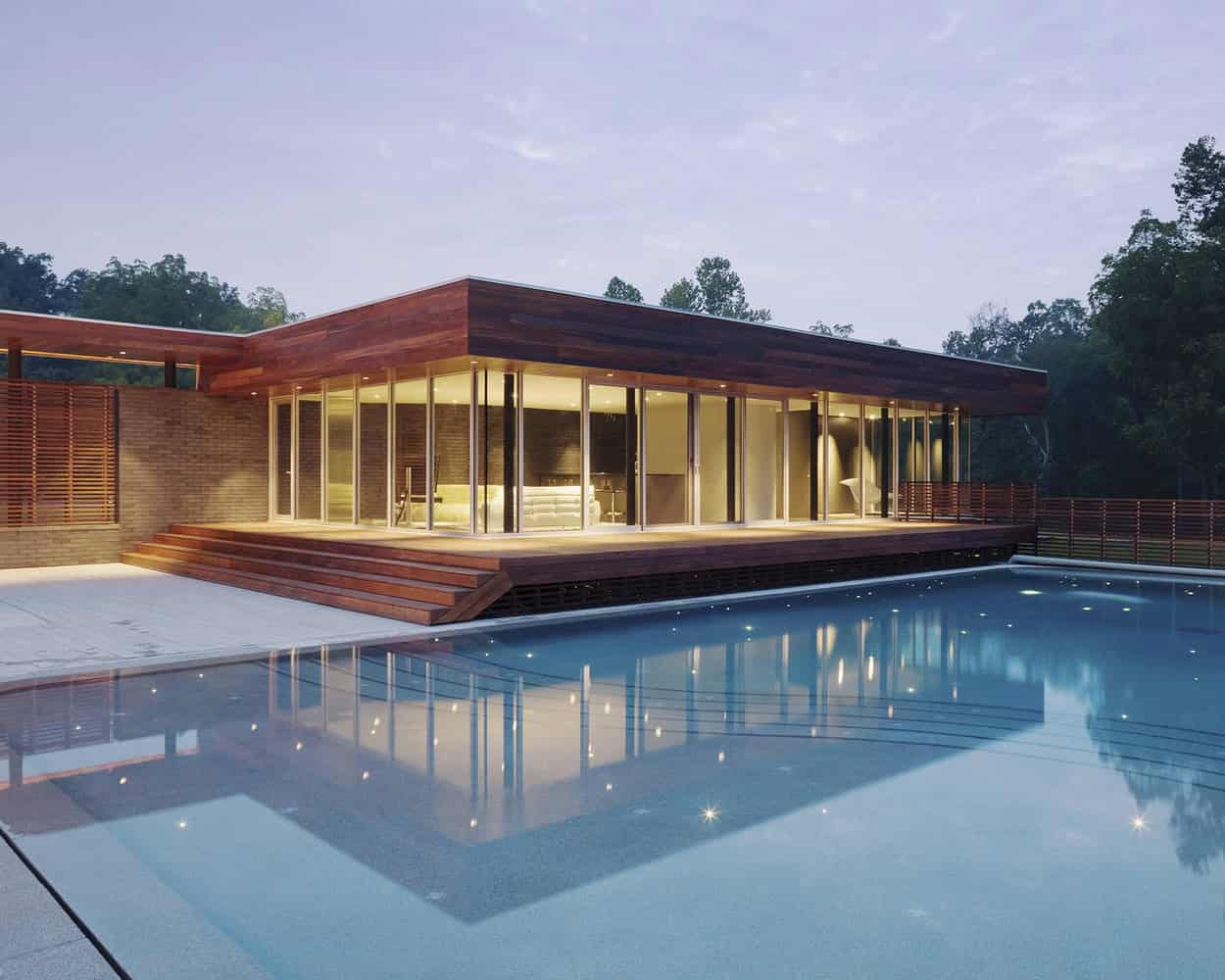 Curved House by Hufft Projects in Springfield, Missouri Curved House by Hufft Projects in Springfield, Missouri