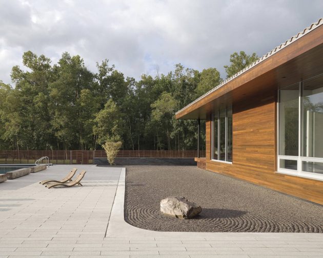 Curved House by Hufft Projects in Springfield, Missouri
