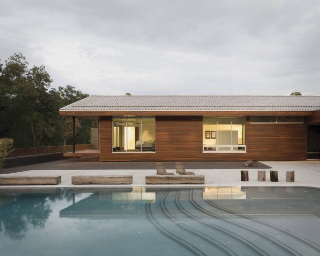 Curved House by Hufft Projects in Springfield, Missouri