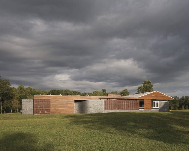 Curved House by Hufft Projects in Springfield, Missouri