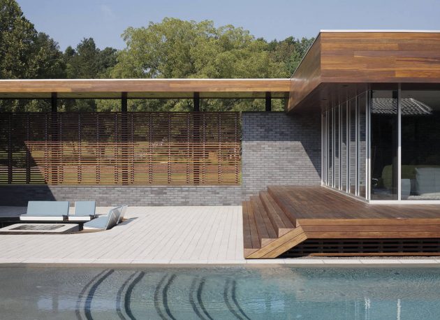 Curved House by Hufft Projects in Springfield, Missouri