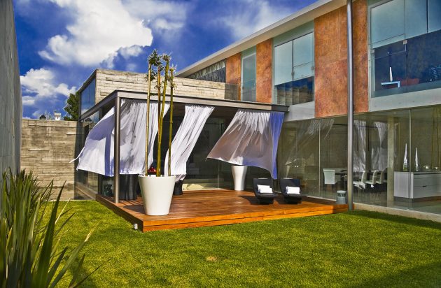 Ita House by Taller5 Arquitectos in Mexico