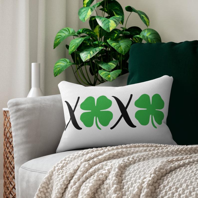 15 Charming St. Patrick's Day Pillow Idea For A Gift