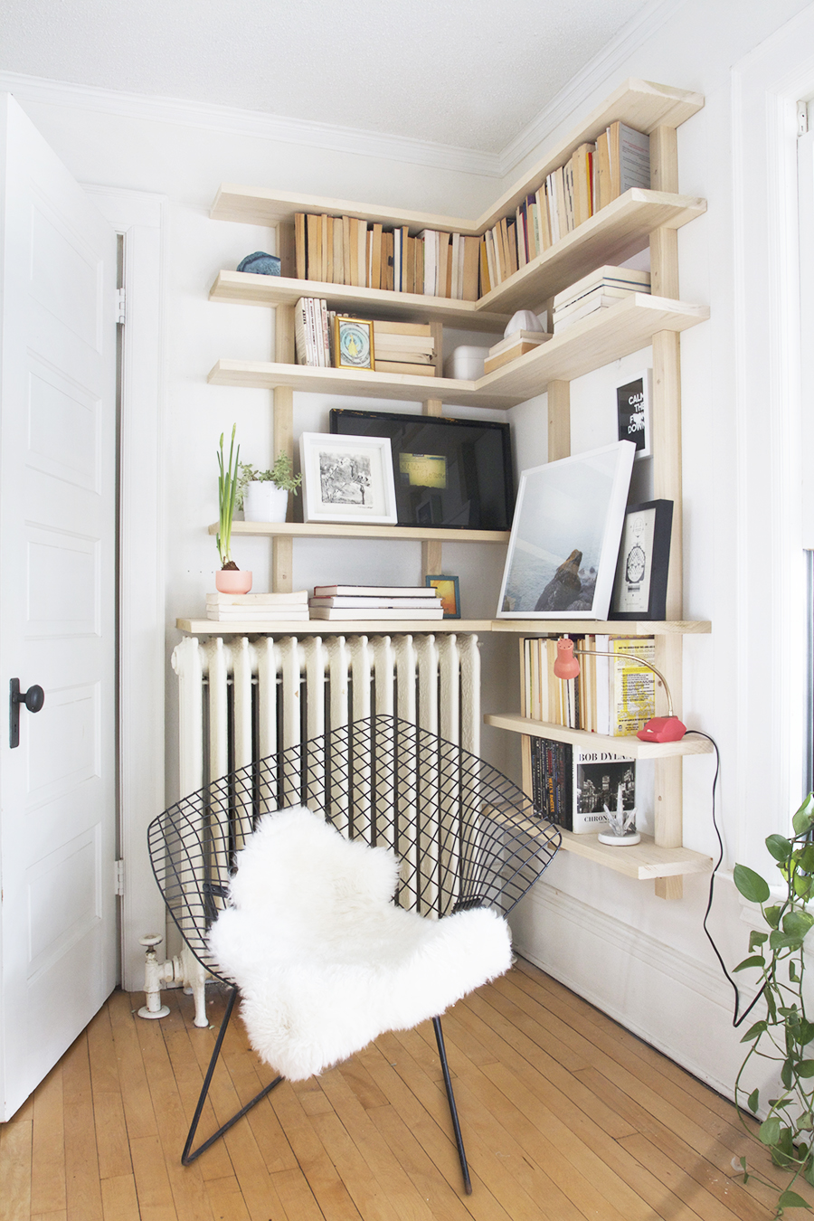 15 Genius DIY Corner Shelves You Can Make For Any Corner Of You Home