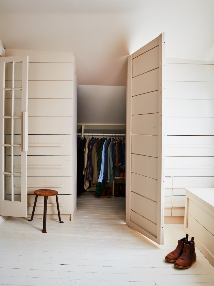 16 Exquisite Farmhouse Walk-In Closet Designs You Will Fall In Love With