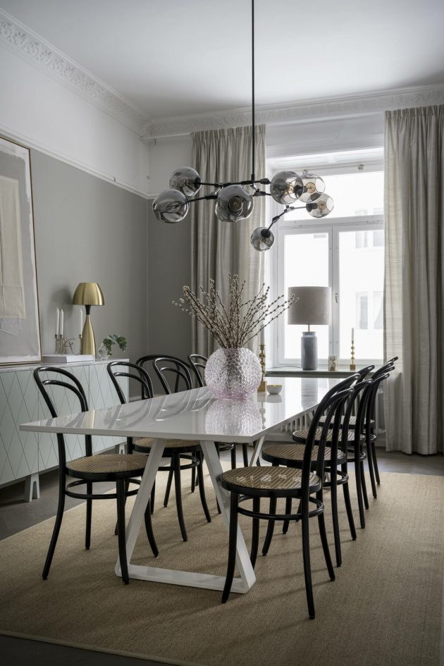 Elegant Details And Elegant Decor In Symmetry In Nordic Home