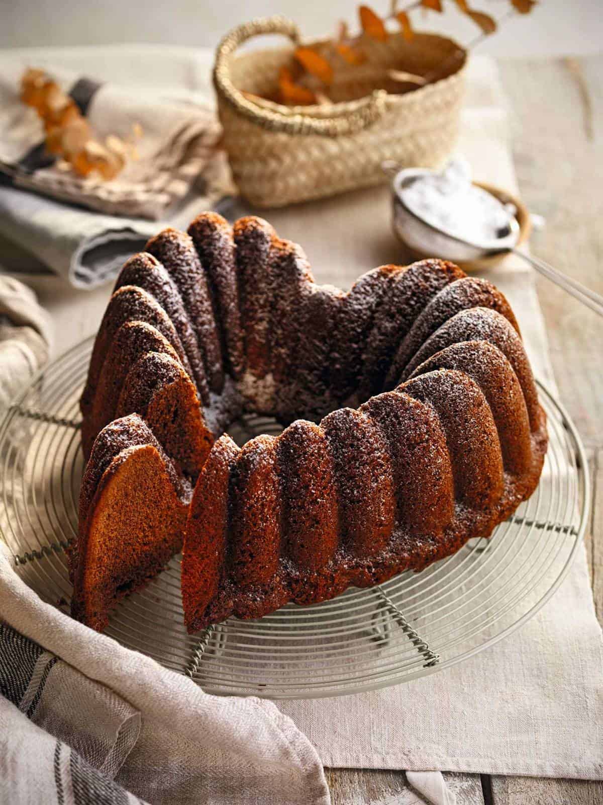 6. A CAKE MADE WITH HEART 6. A CAKE MADE WITH HEART