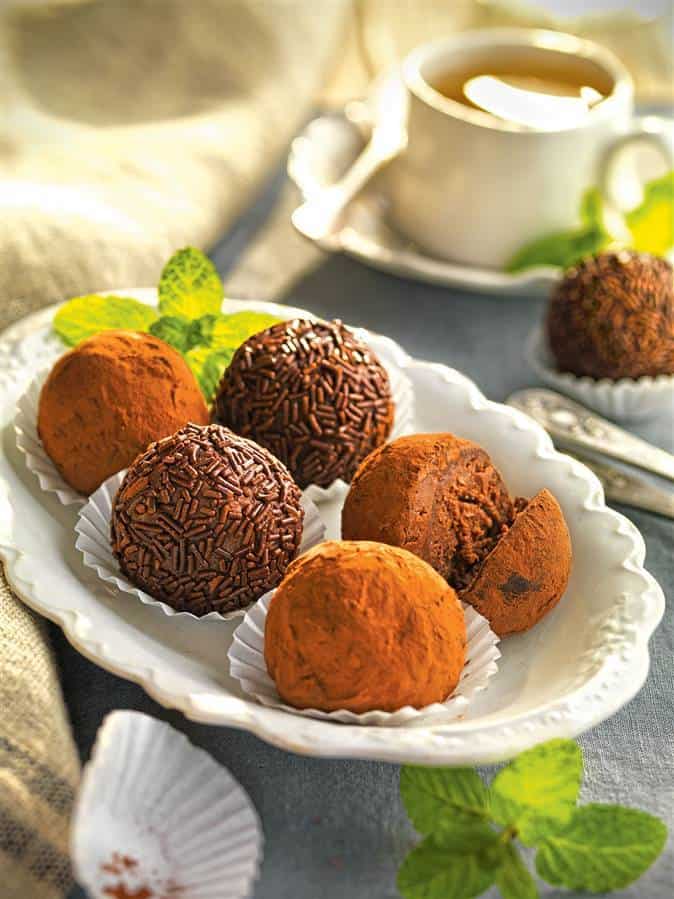 8. SOME HOMEMADE TRUFFLES FOR DESSERT? MMM!!! 8. SOME HOMEMADE TRUFFLES FOR DESSERT? MMM!!!