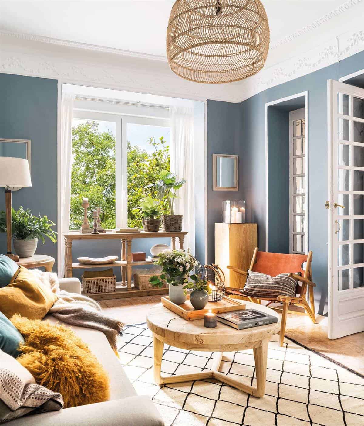 9. MIX OF STYLES IN A CLASSIC ARCHITECTURE ROOM 9. MIX OF STYLES IN A CLASSIC ARCHITECTURE ROOM