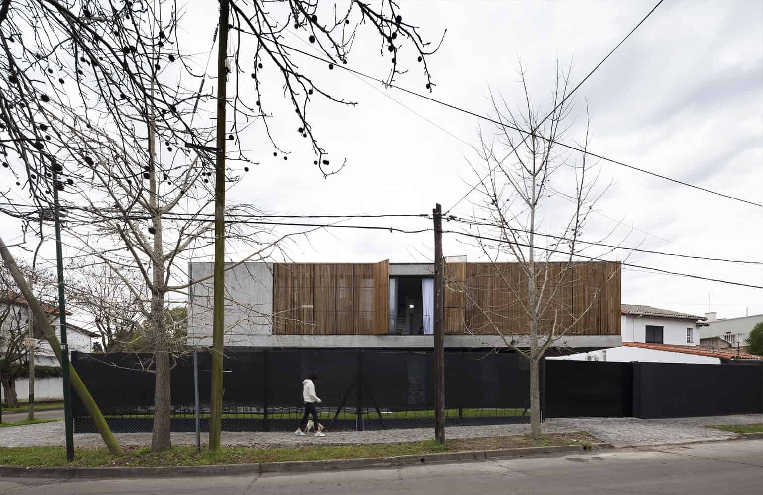 Acassuso House by VDV ARQ in Acassuso, Argentina Acassuso House by VDV ARQ in Acassuso, Argentina