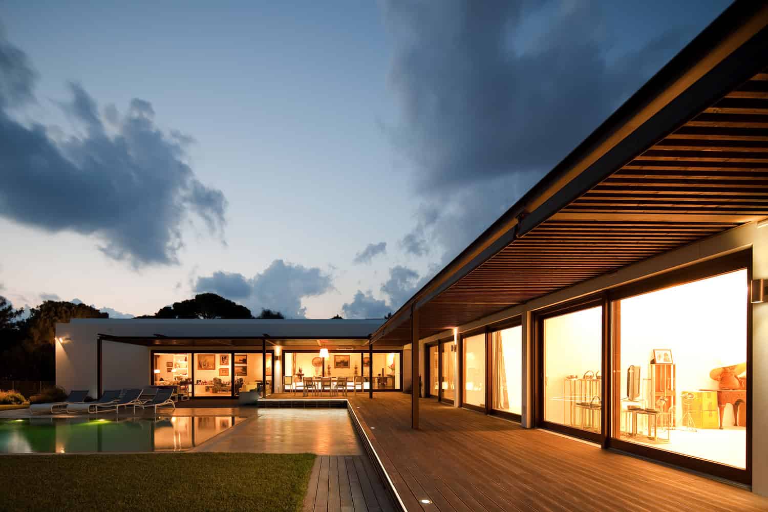 House Quinta Da Marinha by Fragmentos in Cascais, Portugal House Quinta Da Marinha by Fragmentos in Cascais, Portugal