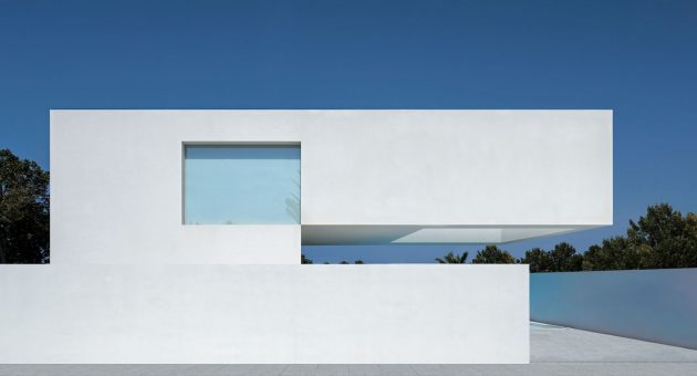 House of Sand by Fran Silvestre Arquitectos in Valencia, Spain