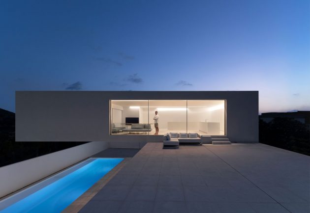 House of Sand by Fran Silvestre Arquitectos in Valencia, Spain
