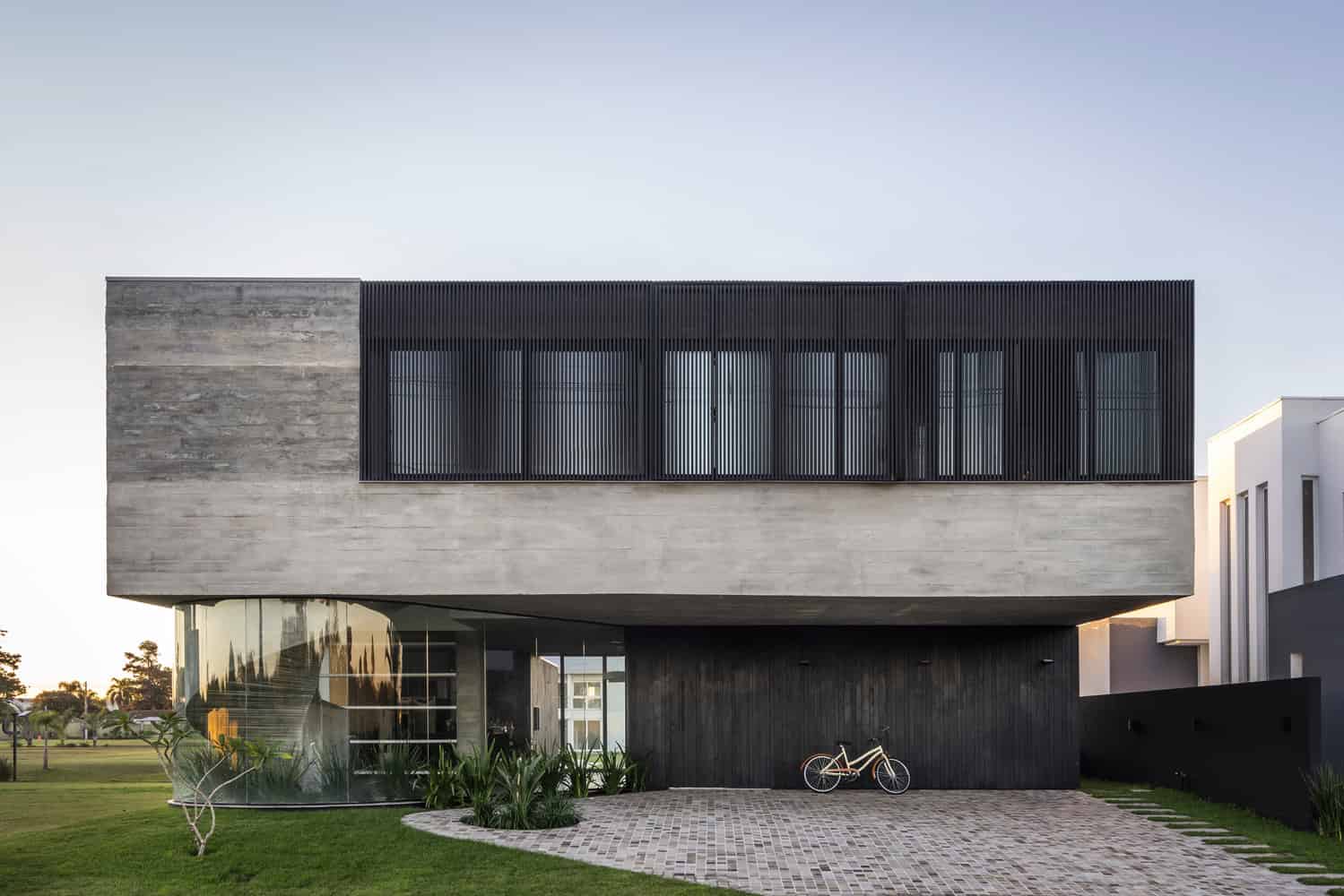Ilhas House by Arquitetura Nacional – A Minimalist Concrete and Wood Residence in Brazil Ilhas House by Arquitetura Nacional – A Minimalist Concrete and Wood Residence in Brazil