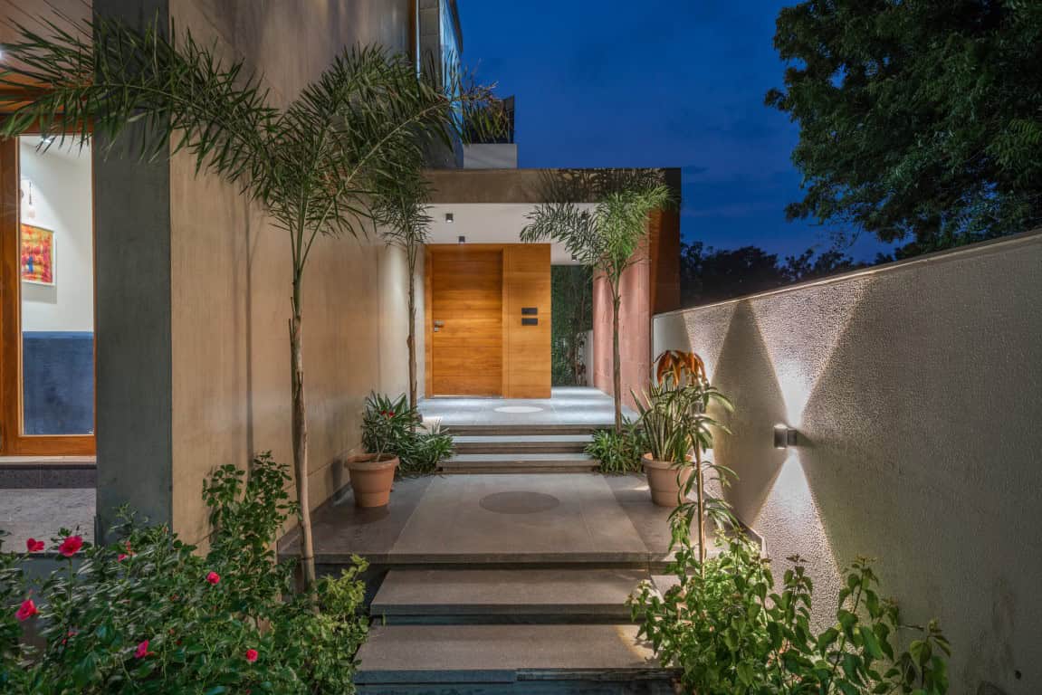 Parallel Volumes House by Urbscapes in Ahmedabad, India Parallel Volumes House by Urbscapes in Ahmedabad, India