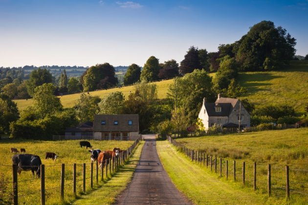 Moving To The Country? How To Get The Best Spec Home