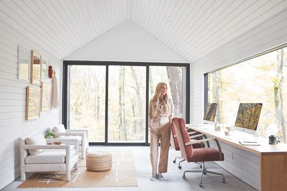 Cozy Offices Equipped To Give The Feeling Of Comfort And Warmth