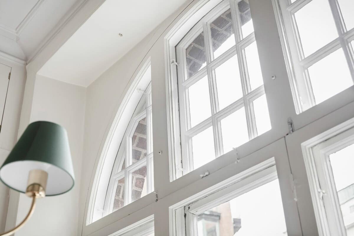 High Ceilings, Large Windows And Good Lighting Is Everything You Need High Ceilings, Large Windows And Good Lighting Is Everything You Need