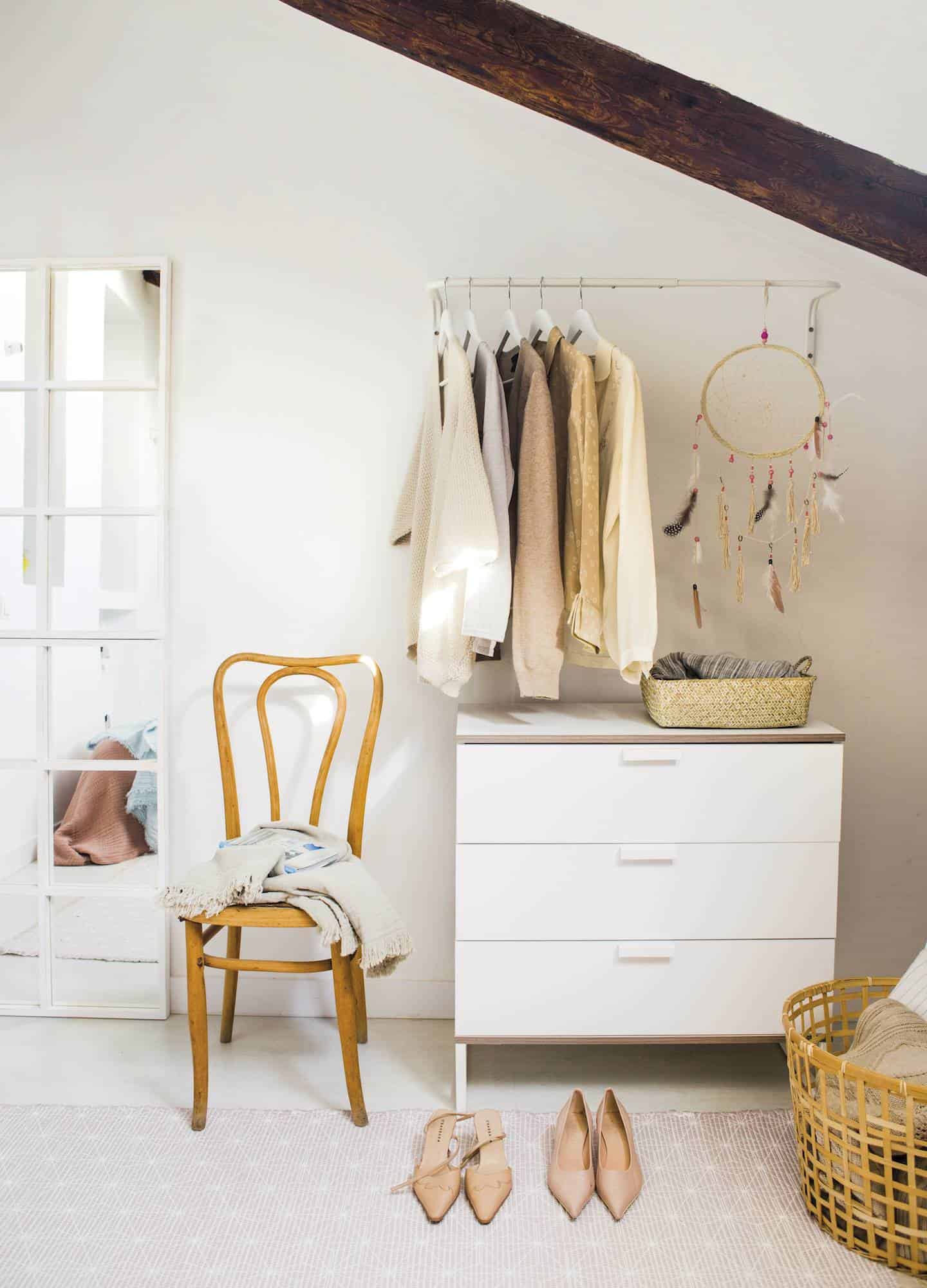 Detect & Solve Decorative Black Spots In Your Home Detect & Solve Decorative Black Spots In Your Home