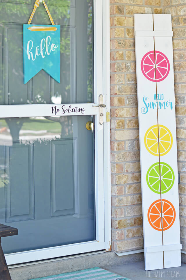 15 Inspiring DIY Porch Projects To Add To Your Outdoor Decorations