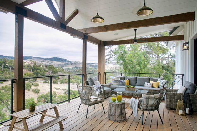 15 Stunning Farmhouse Deck Designs You Will Adore