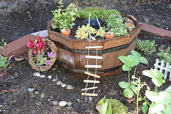 18 Breathtaking DIY Fairy Garden Ideas In Preparation For Spring