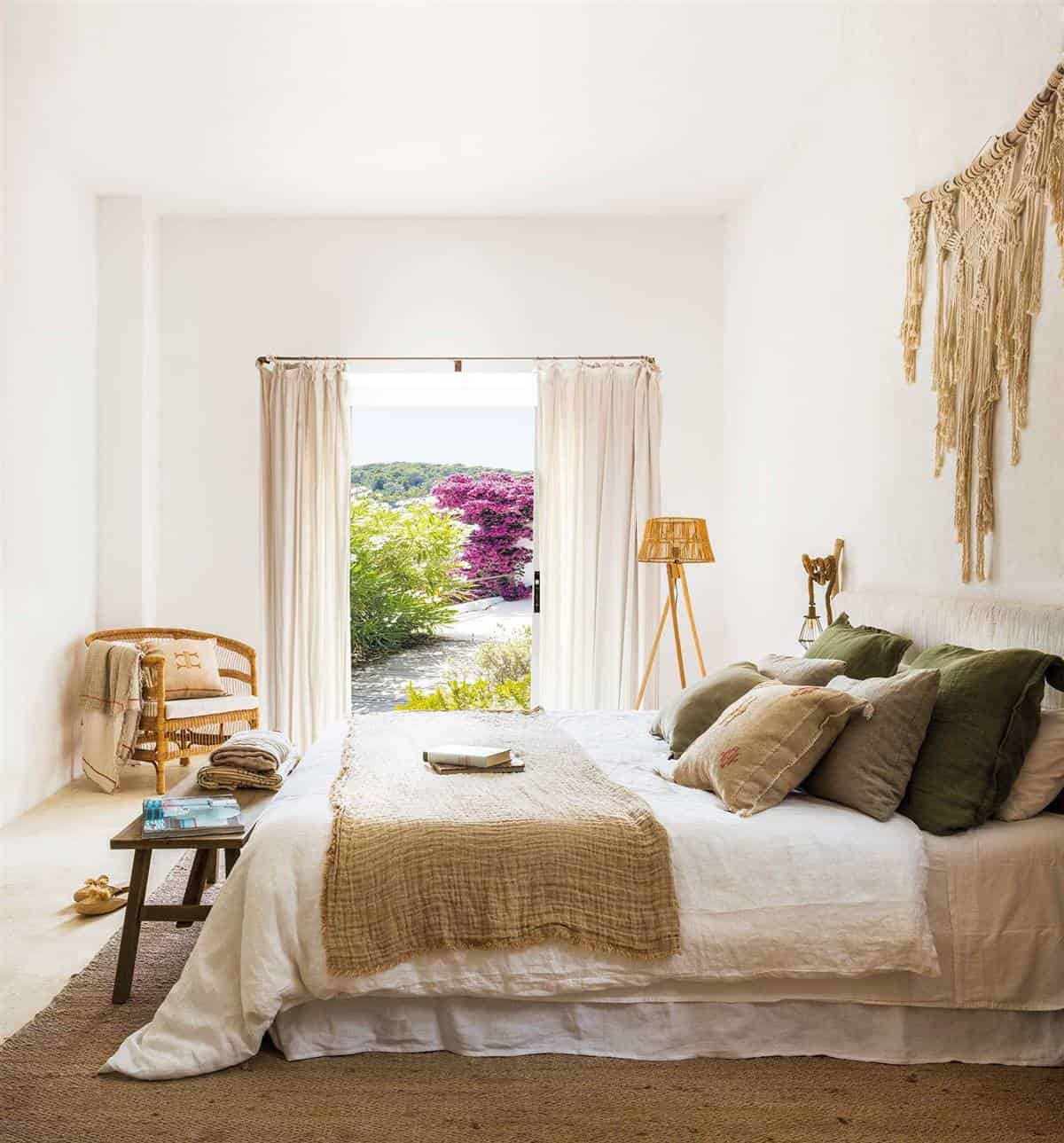 Spring Bedrooms That Will Give You The Feeling Of Garden Full Of Fresh Flowers Spring Bedrooms That Will Give You The Feeling Of Garden Full Of Fresh Flowers