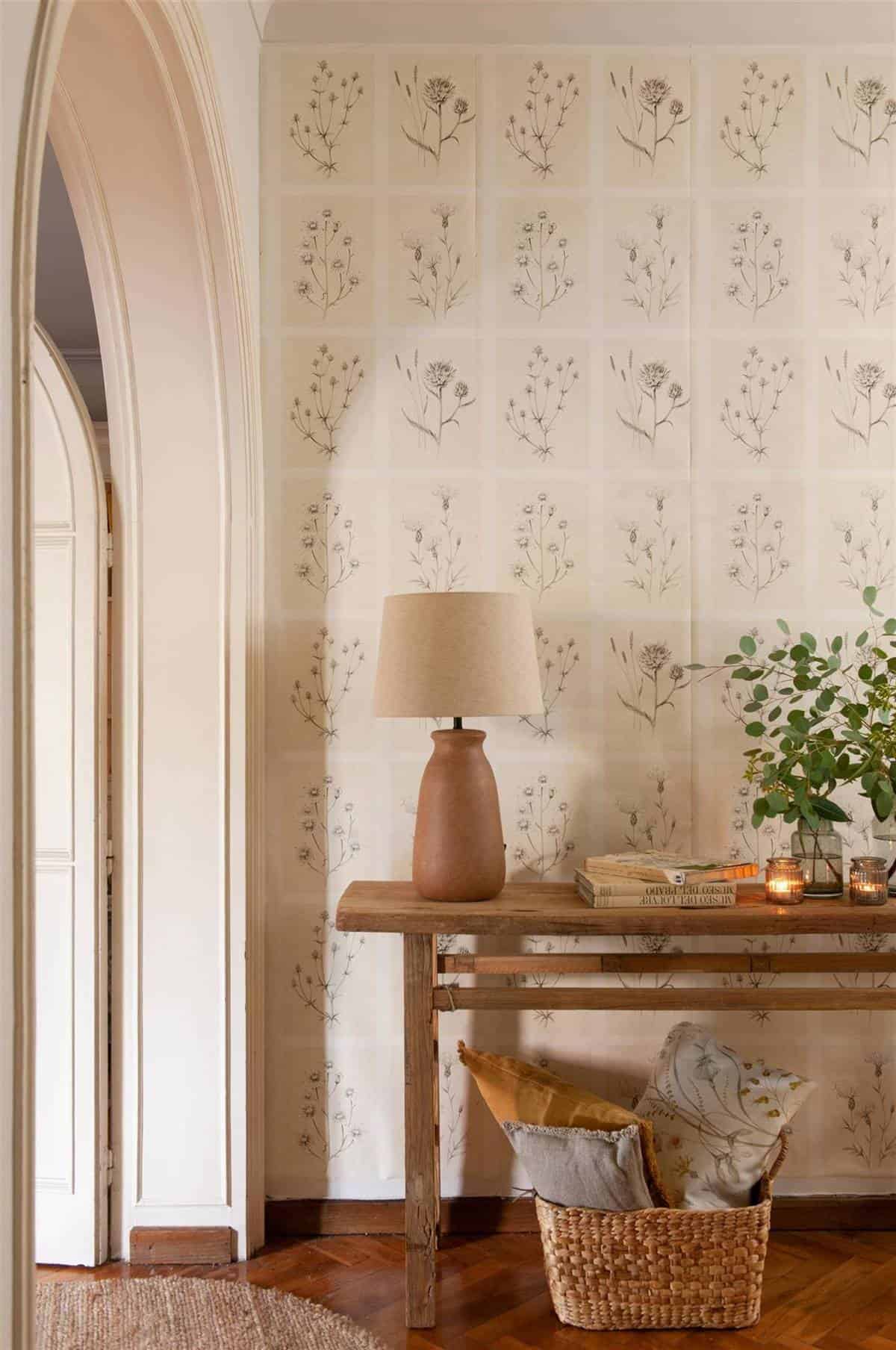 What An Decor Stylist Would Always Do In The Hall? What An Decor Stylist Would Always Do In The Hall?