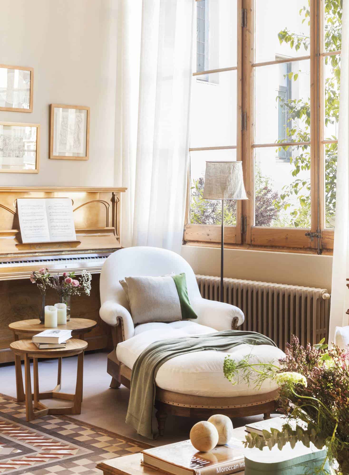 Detect & Solve Decorative Black Spots In Your Home Detect & Solve Decorative Black Spots In Your Home