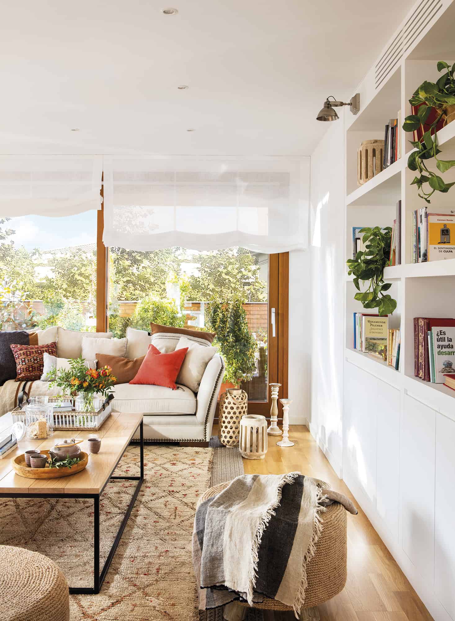 Small Flats That Don't Seem Like It Small Flats That Don't Seem Like It