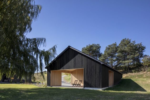Ancram Barn by Worrell Yeung Architecture in New York, USA
