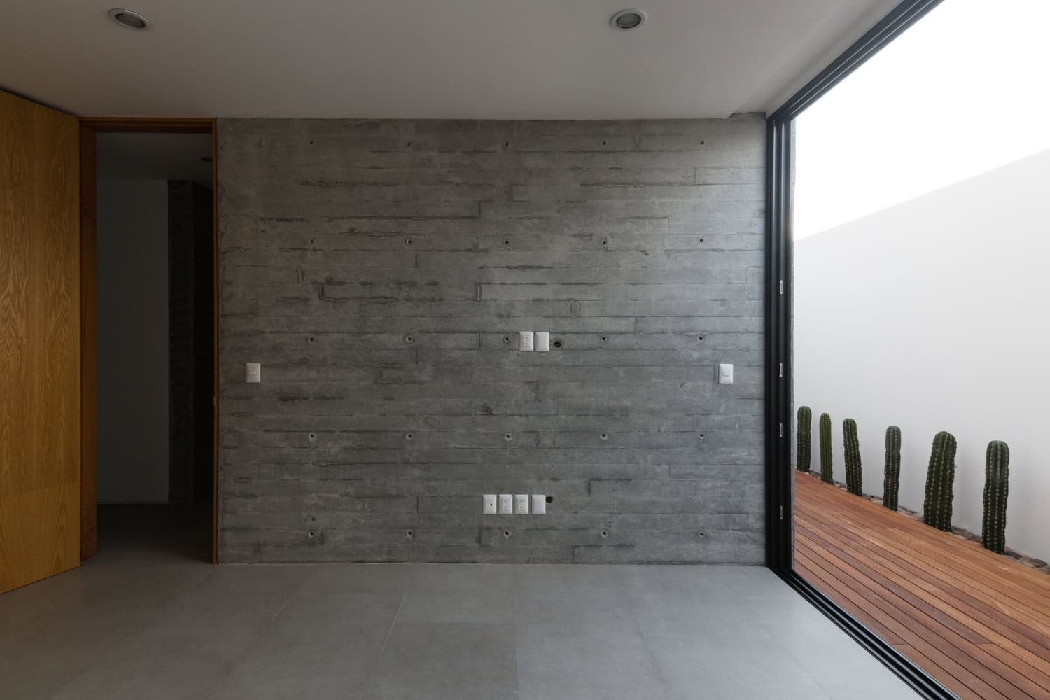 Beach House by [H] Arquitectos in Mazatlan, Mexico