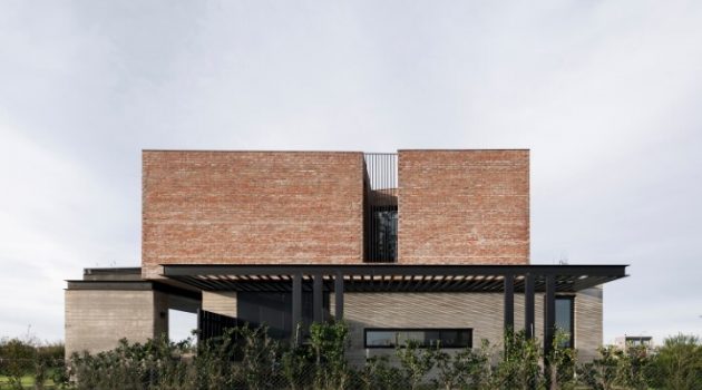DaB House by BAM! Arquitectura in Belen de Escobar, Argentina